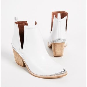 Jeffery Campbell White Leather Cromwell Boots ✨